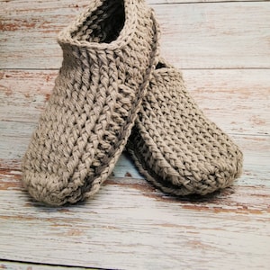 Crochet slippers for men with non slip double sole/slipper boots/men slippers handmade/house shoes/crochet wool slippers image 4