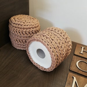 Crochet toilet paper cover/housewarming gift/bathroom decor/crochet bathroom storage/toilet paper storage