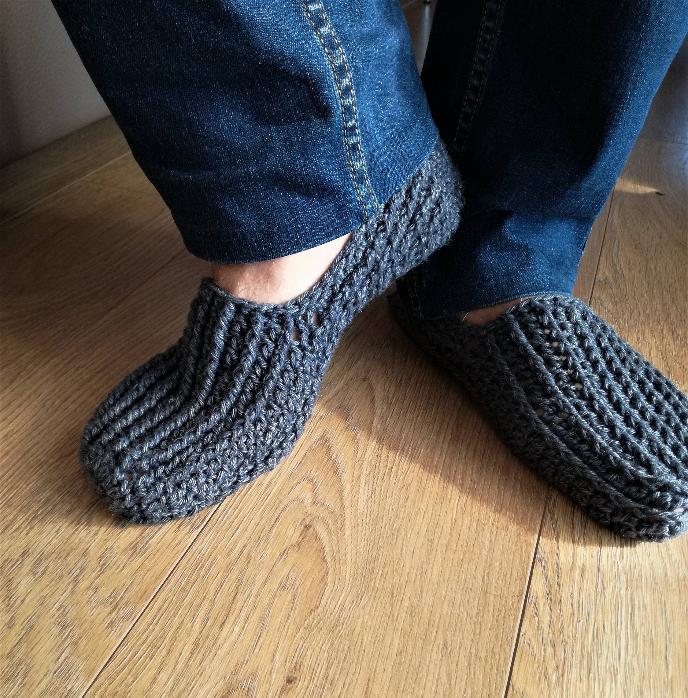 Crochet Men Slippers with Double Non Slip sole/men Slipper boots/men loafers/crochet Men Slippers handmade/house shoes/crochet Wool Slippers