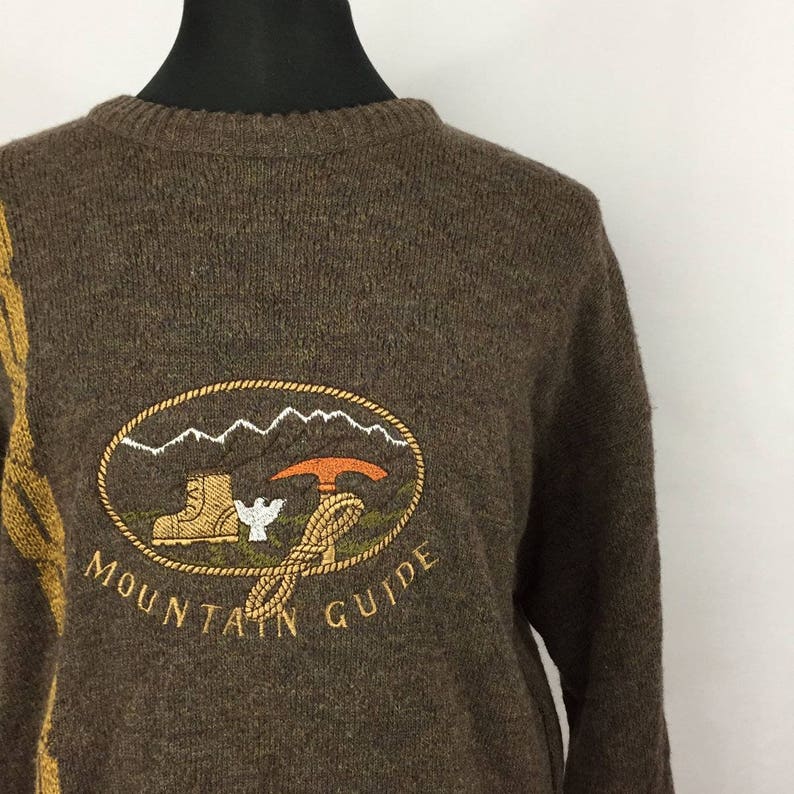 Vintage Men/'s Sweater L Large Sears Mountain Guide Embroidered Crew Neck Brown Gold Chain R6