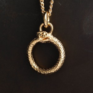 Naszyjnik męski Ouroboros z wisiorkiem wykonanym ze złota Vermeil 18K