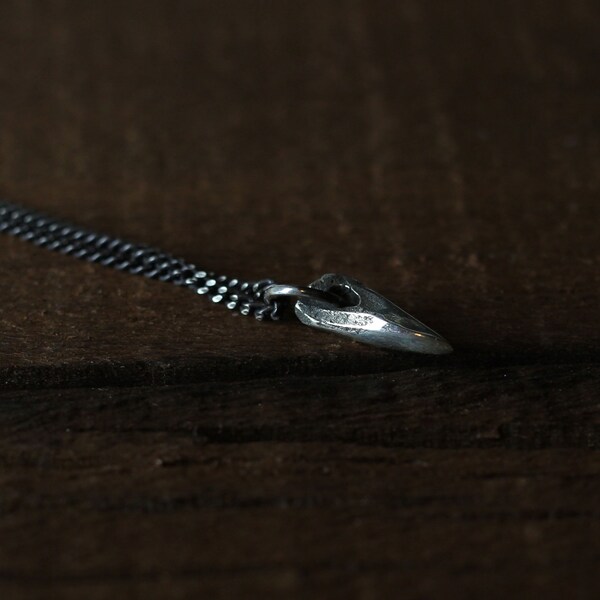FANGZ NECKLACE - SILVER