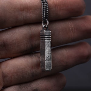 Men&#39;s Necklace Bar with Stripes Pendant in Solid Sterling Silver