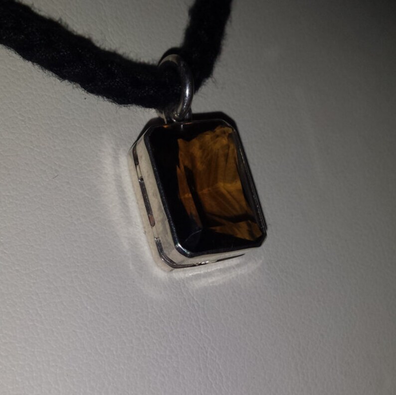 36sil Ladies Handmade Sterling Silver and Royal Quartz Pendant