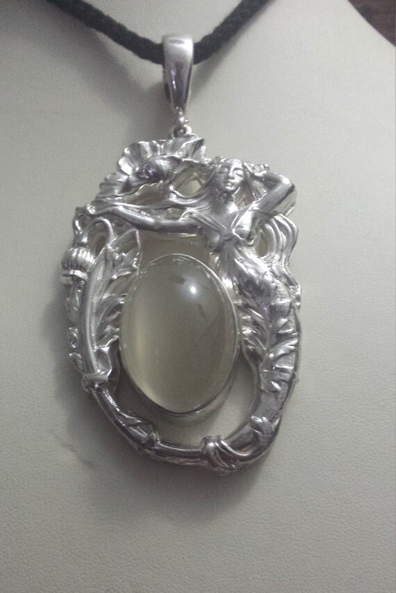 Handmade Sterling Silver and Sodalite Pendant 59sil