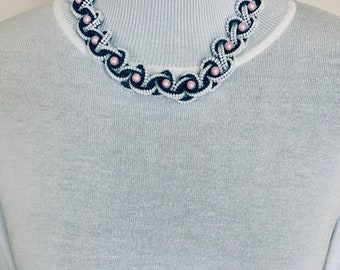 Collana blu,collana di perline bianche, gioielli di perline di semi rosa, collana, gioielli di perline di semi, gioielli unici, regalo per donna, gioielli fatti a mano