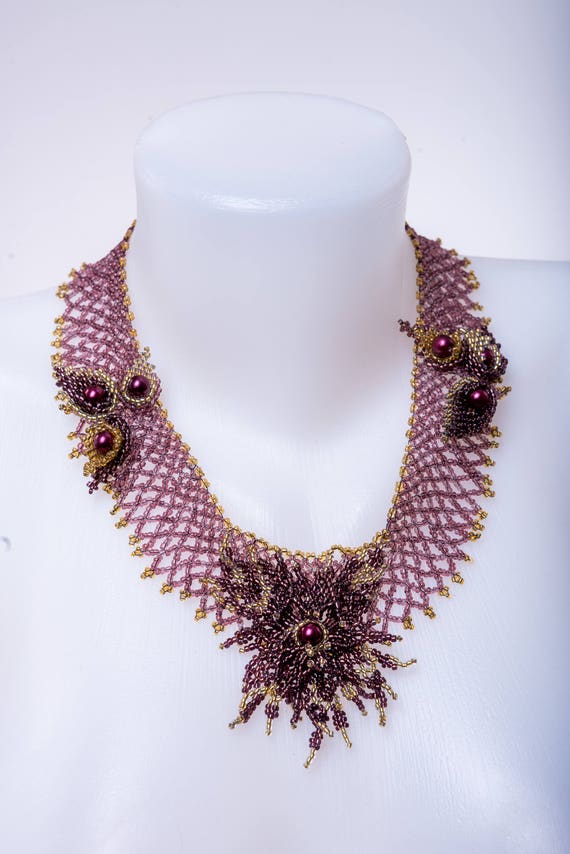 Seed bead necklace, gold bead necklace, violet bead necklace, purple bead necklace, stitch necklace, purple pendant necklace, purple jewelry