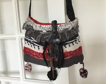 Sac bohème en cotons tissés/ upcycling  / sac bandoulière ajustable / Fait main