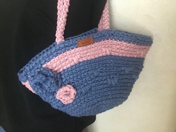 Sac d’épaule cabas bleu / rose/ sac de ville, de plage crocheté corde de polyester . Fait main