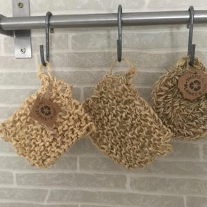 Arranhadores de sisal / Saboneteiras / Tawashis de sisal branco e bege / Esponjas arranhadoras zero waste em crochê e tricô à mão