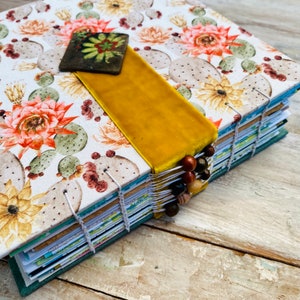 Diario basura Chubby hecho a mano. Libro basura. Boho, papel reciclado, 365 páginas. Diario de tapa dura de tela. Cuaderno copto a la venta. Álbum de recortes 2025