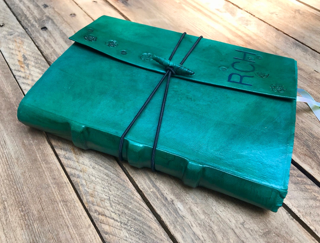 Custom Leather Journal. Big Leather Notebook. 200 Sheets, 400 Pages