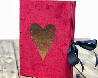 Handcrafted Guest Book: Black and Red. Romantic Gothic Wedding. Album Heart gold journal. Red velvet photo album. Handmade gift Custom 5,5x8