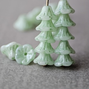 Mint Green Flower Beads Czech glass Beads 7x5mm 25pcs 5x7mm