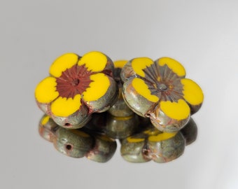 Dandelion Yellow Czech Glass Hibiscus Flower Bead 22mm 1pc