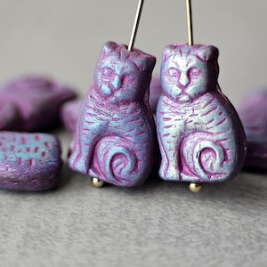Cat Beads Czech Glass Beads Animal Beads Iridescence 18x11mm 2 Beads For Jewelry Making