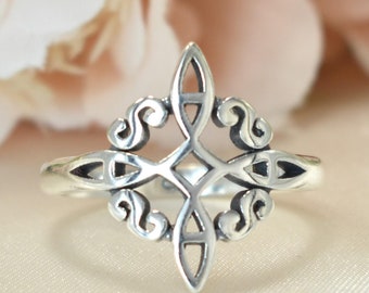 Witch Knot Sterling Silver Ring: Celtic Symbol Jewelry