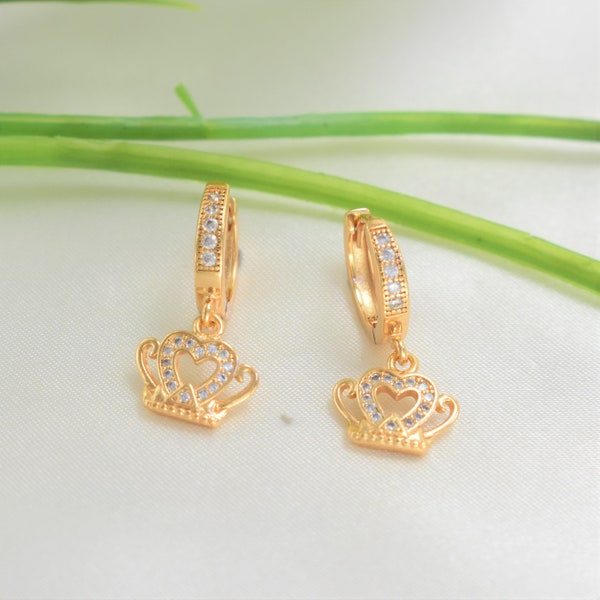 Gold Plated Crown Design Stud Earrings – Cubic Zirconia, Hip Hop Style, Unisex