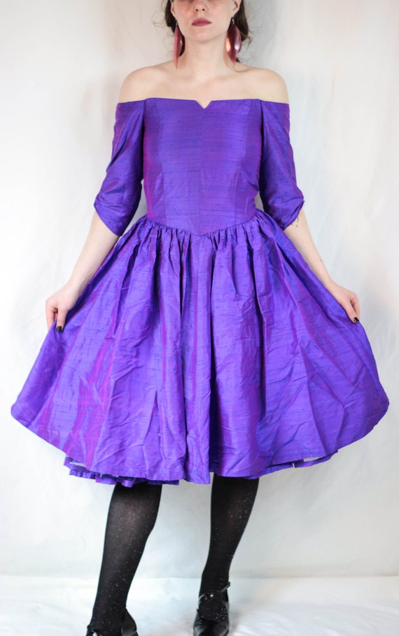 Vintage 60s wild silk dress in purple taffeta - image 1