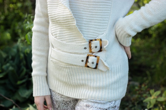 GANT white wool sweater deep V buckle sweater chi… - image 7