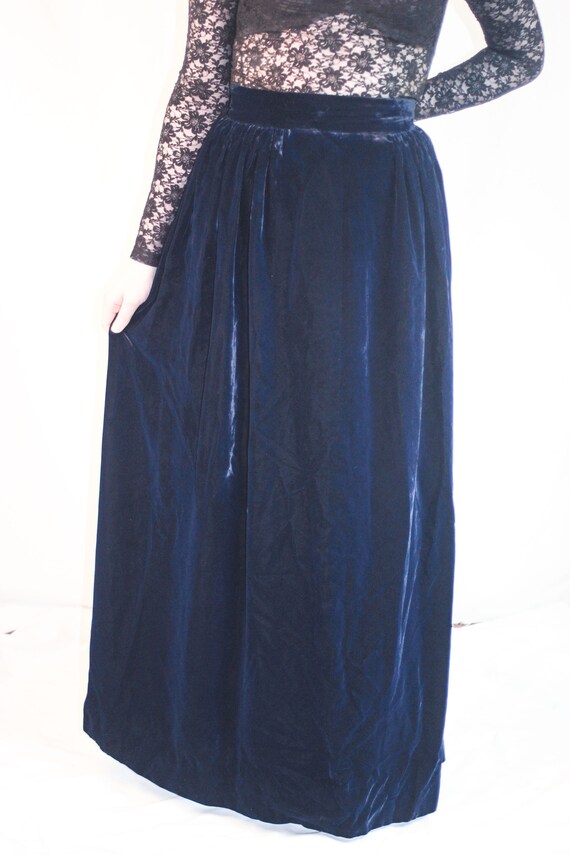 Vintage maxi velvet skirt Victorian style rayon v… - image 4