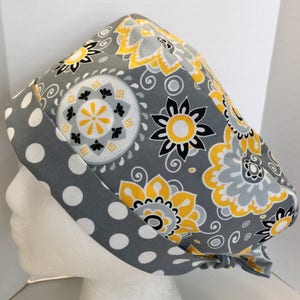 Scrub Cap, Scrub Hat, Scrub Cap for Women, Scrub Hat for Women, Grey and Yellow Flowers Pixie Scrub Hat