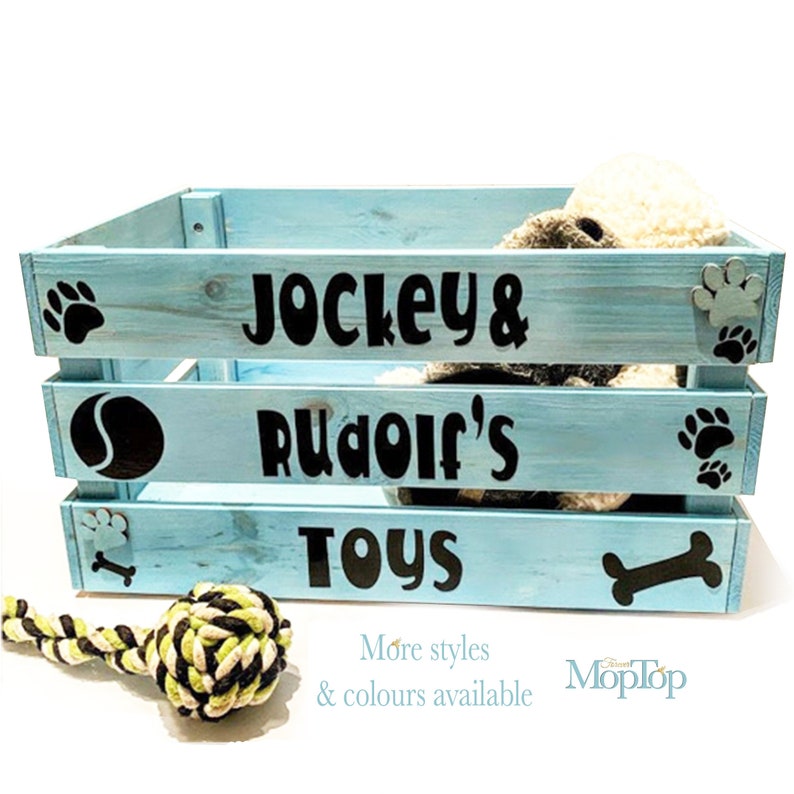 Caja de almacenamiento de juguetes para perros personalizada, caja de madera para juguetes de perros con nombre, jaula de almacenamiento para mascotas personalizada, caja de juguetes para cachorros, soporte para accesorios de perros para uso doméstico en el Reino Unido. imagen 16