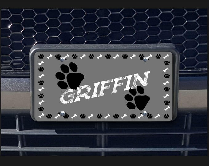 Paws license plate personalized with pet name