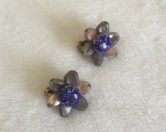 Vintage 1960s Beaded Flower Earrings - Clip-ons