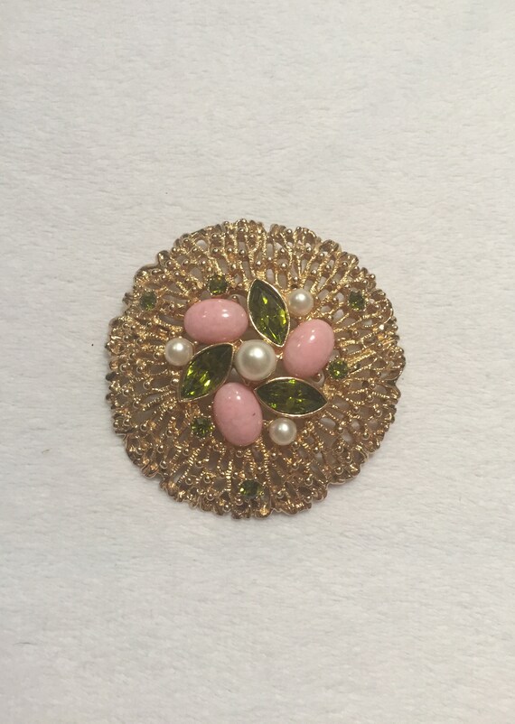 Vintage 1970s Sarah Coventry Gold Coral Brooch