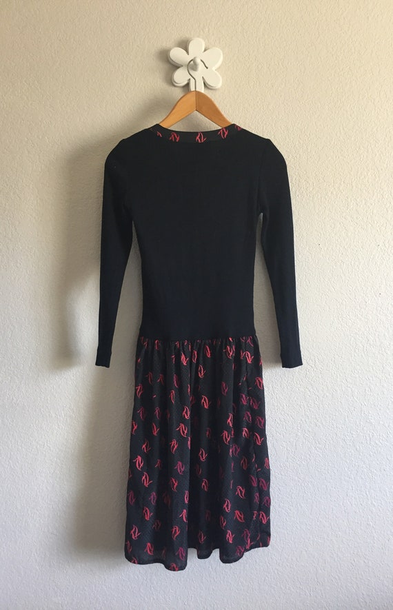 Women's Size 6 - Vintage 70s Sweater Dress with F… - image 4