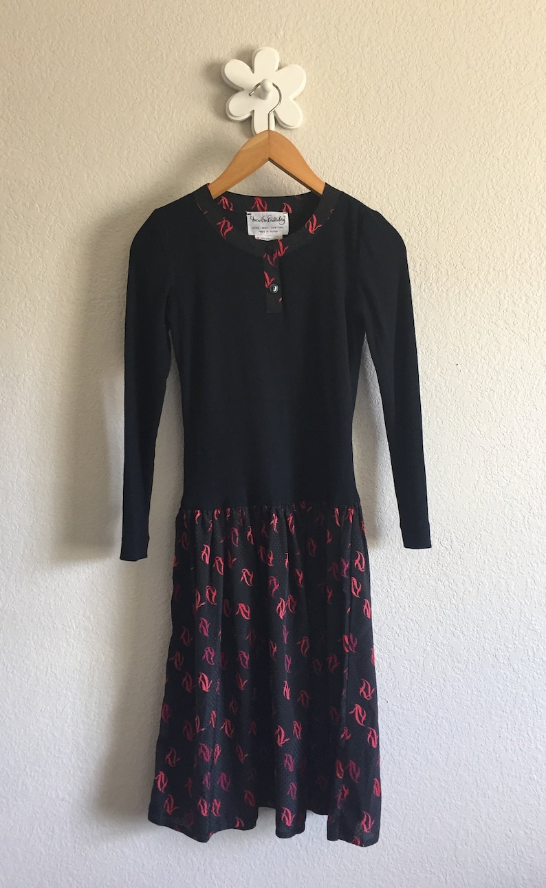 Women's Size 6 Vintage 70s Sweater Dress with Flared Skirt Diane Von Furstenberg image 1