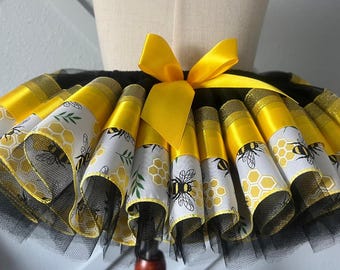 Bumble Bee Tutu Skirt for Girls, Yellow and Black Tutu, Bee Birthday Outfit, Honeycomb Tutu, Baby Shower Outfit, Photo Shoot Tutu