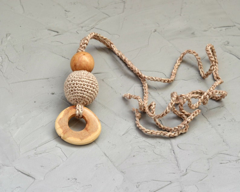 Wooden nursing pendant Teething necklace for mom Baby shower gift toy