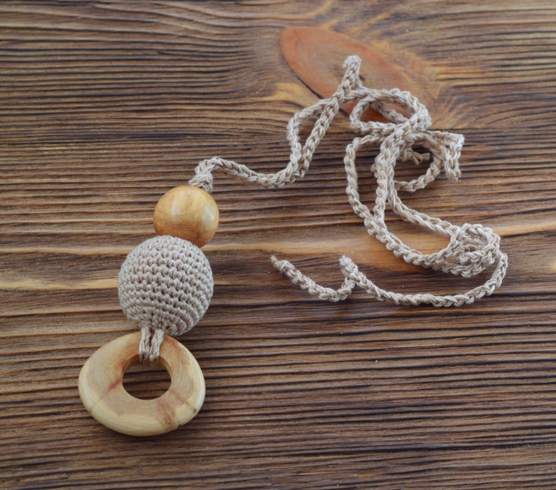 Wooden nursing pendant Teething necklace for mom Baby shower gift toy