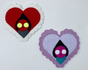 Flatwoods Monster Krypta aus Filz Valentine, Pastell Goth, 4 ”Valentinstag