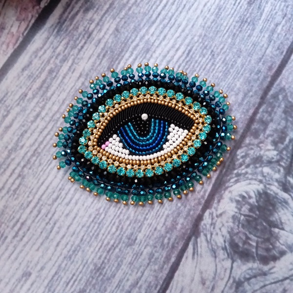 Broche mauvais œil Oeil perlé bleu Broche brodée Grand œil en cristal Épingle à œil