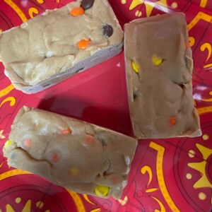 Peanut Butter Fudge with Peanut Butter candy coated &quot;buttons&quot; 1/2 pound