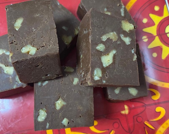 Walnut Fudge 1/2 pound