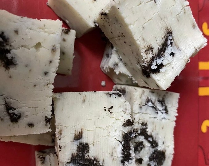 Cookies and Cream Fudge in White Chocolate *nut free * 1/2 pound