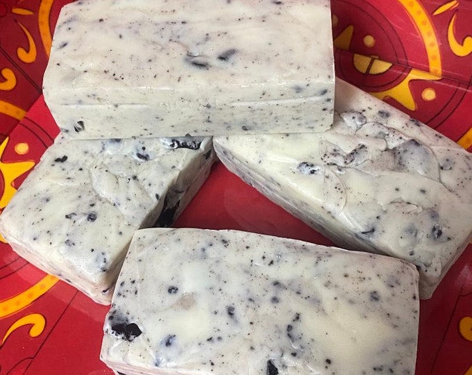 Cookies & Cream Oreo Fudge *nut free* 1/2 pound
