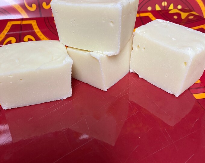Fudge white chocolate *nut free* 1/2 pound