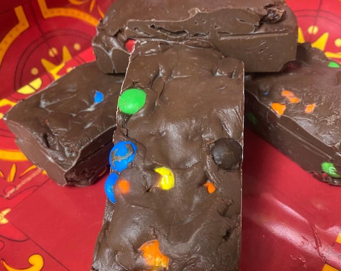 Plain Chocolate Button Fudge *nut free* 1/2 pound