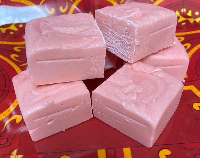 Strawberry Fudge *nut free* 1/2 pound