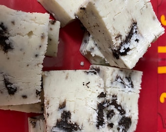 Cookies and Cream white chocolate fudge Oreo fudge 1/2 pound