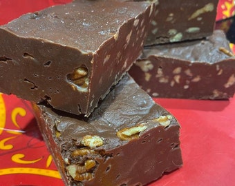 Milk Chocolate Pecan Fudge 1/2 pound