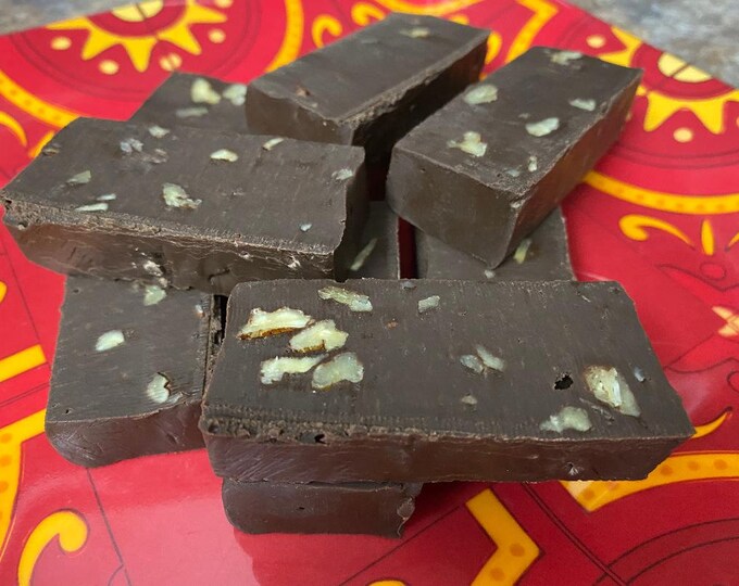 Semi-chocolate Pecan Fudge 1/2 pound