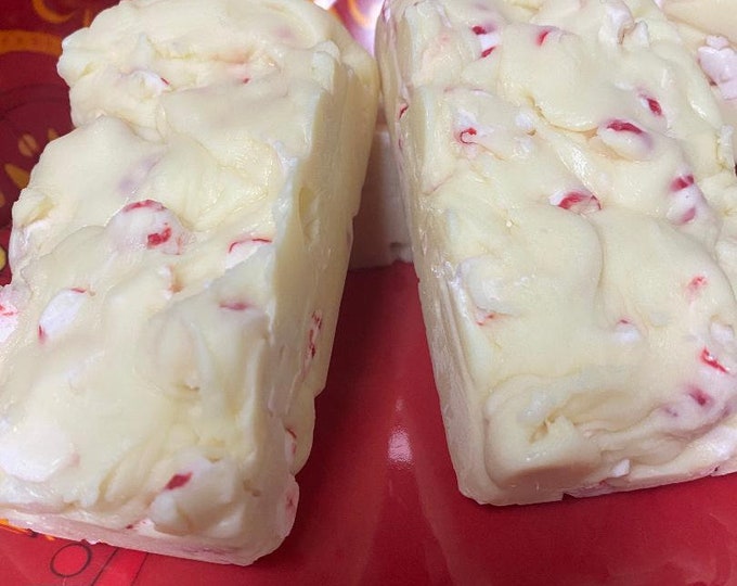 Peppermint Fudge *nut free* 1/2 pound