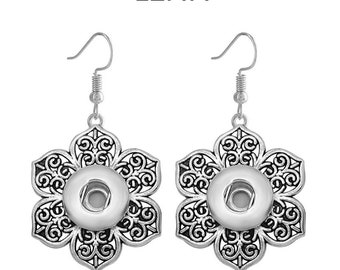 Snap Earrings Flower Earrings, Silvertone.  Fits 12mm PETITE/MINI Ginger Snaps, Noosa, Magnolia & Vine, Interchangeable, MP1-PB