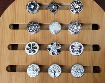 Snap Jewelry White Snap Charms, Black and White Snap Charms, Metal Snap Charms.  Fits 18-20mm Ginger Snaps, Noosa, Magnolia and Vine, SC12